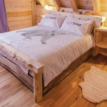 Two-bedroom Holiday In Comeglians Salars